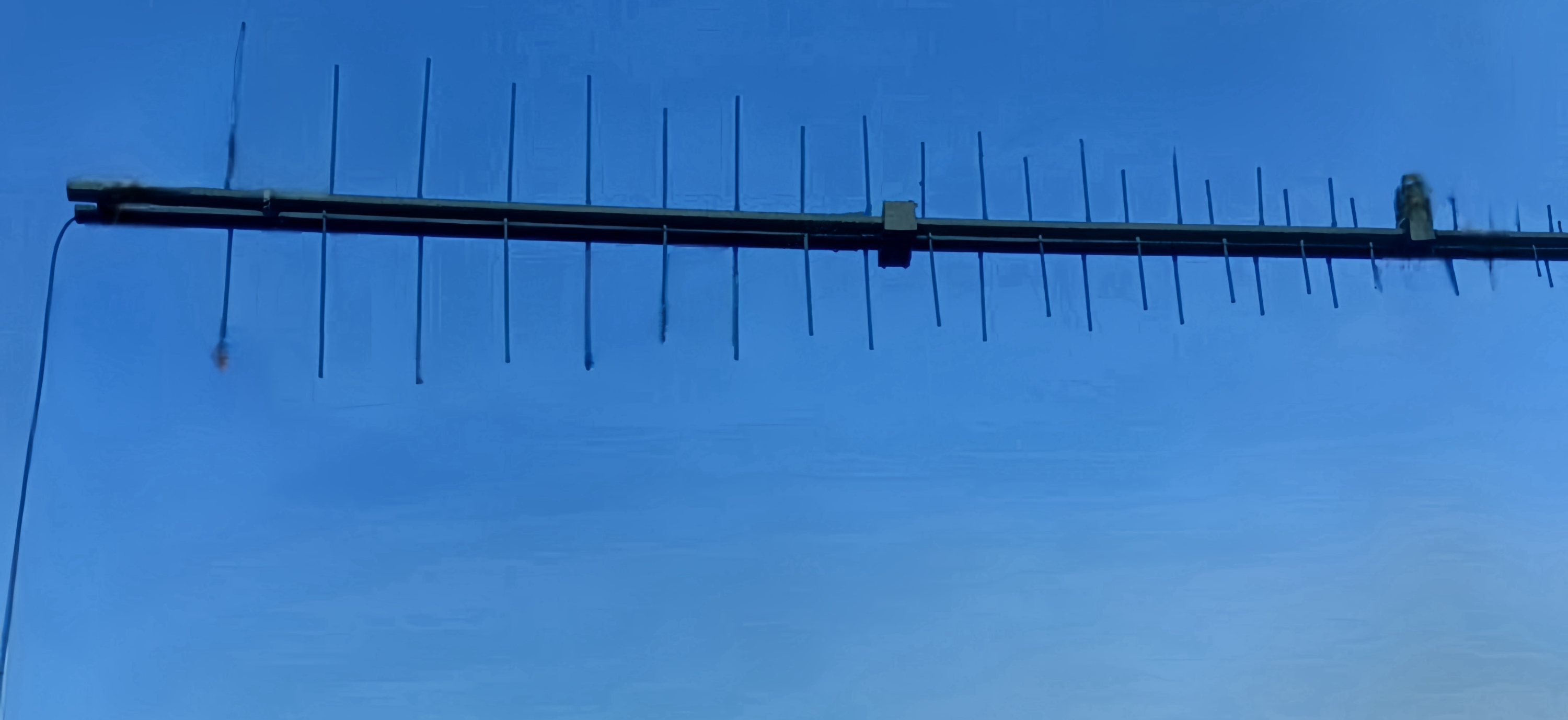 HTXVU-2101 定向对数周期天线 108~512MHz